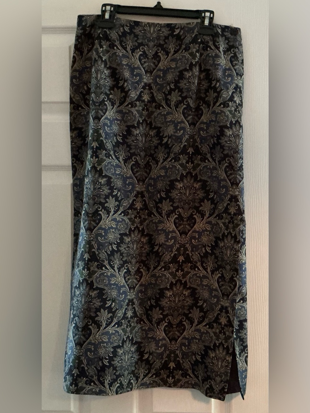 Talbots elegant Black and Gold Brocade Maxi Skirt